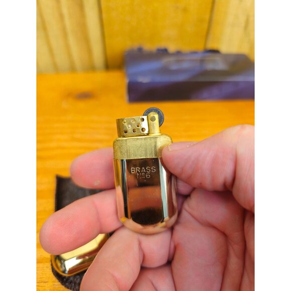 Vintage Marlboro Brass No. 6 Lighter - Picture 8 of 8